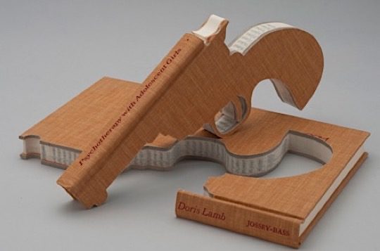 Book Guns by Robert The - picture 3