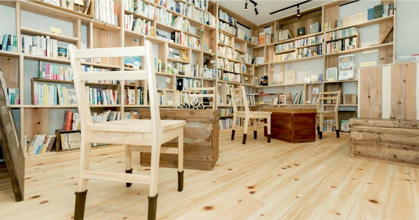 Private libraries are popping up all over Japan